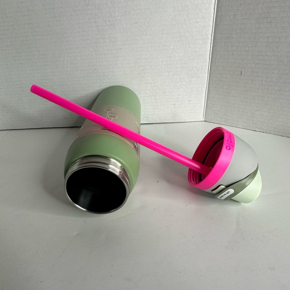 Owala FreeSip insulated Stainless Steel 40oz water bottle in Neo Sage/pink - Picture 7 of 11